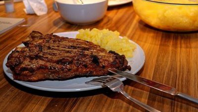 ​煎牛排还需要解冻牛排吗 煎牛排牛排要先解冻吗