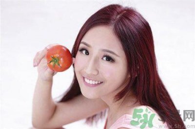 ​长痘痘肌肤干燥怎么办？肌肤干燥吃什么食物好？