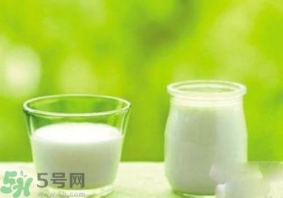 ​感冒可以喝羊奶吗？喝羊奶可以治感冒吗？