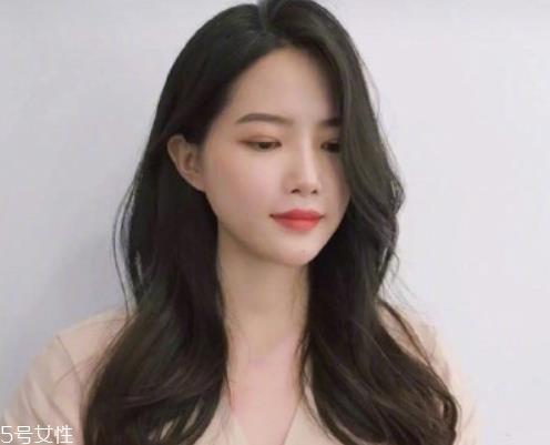 仙女烫发型图片分享 好看又时髦的佛系女生发型