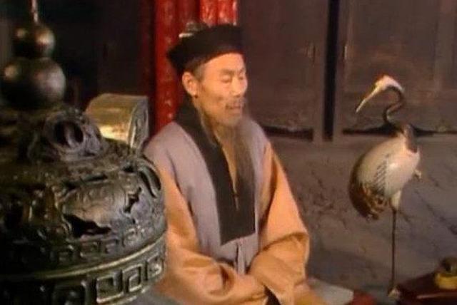 《红楼梦》：贾母和贾敬各自嘱咐儿孙们做了一件相似的善事