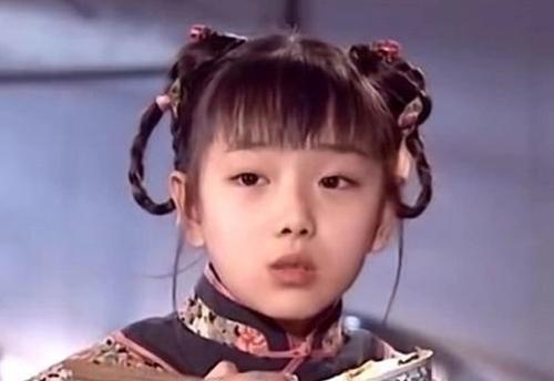 《还珠格格》小鸽子扮演者如今31岁，身为人民教师的她格外美丽