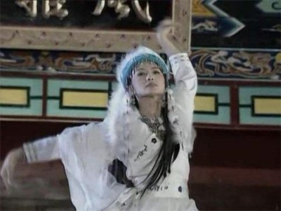 ​《还珠格格》听闻香妃被辱跳楼，尔康和永琪的反应令人感动！