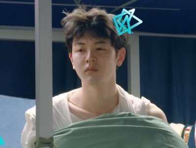 ​创造营集体素颜照流出，周震南颜值真实，何洛洛让人意外！