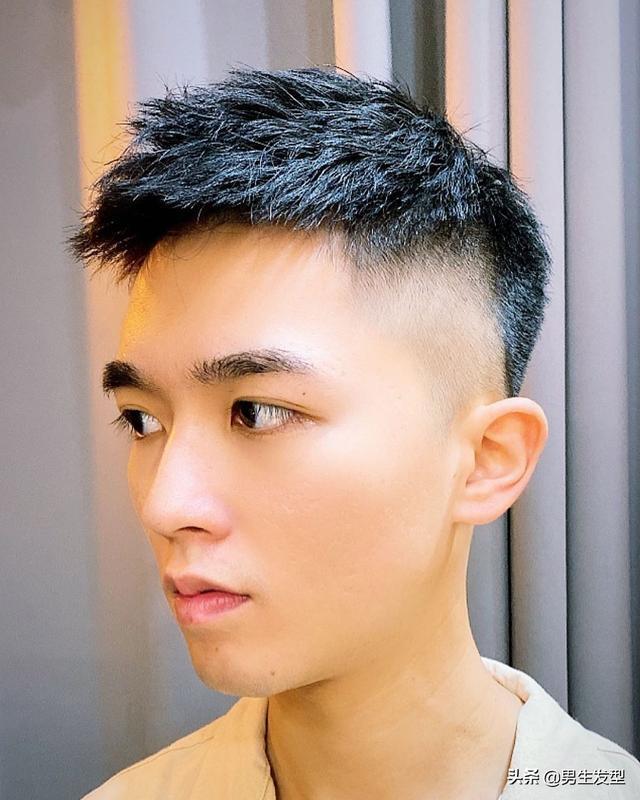 男生“两边铲”发型还有3种剪法？适合你的帅气发型，帮你挑好了