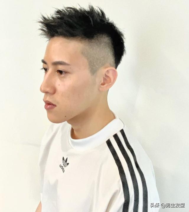 男生“两边铲”发型还有3种剪法？适合你的帅气发型，帮你挑好了