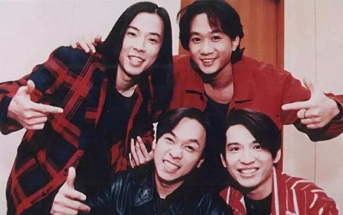 叙利亚10岁盲童在战火中唱《心跳》：妈妈，这里的回声很好听