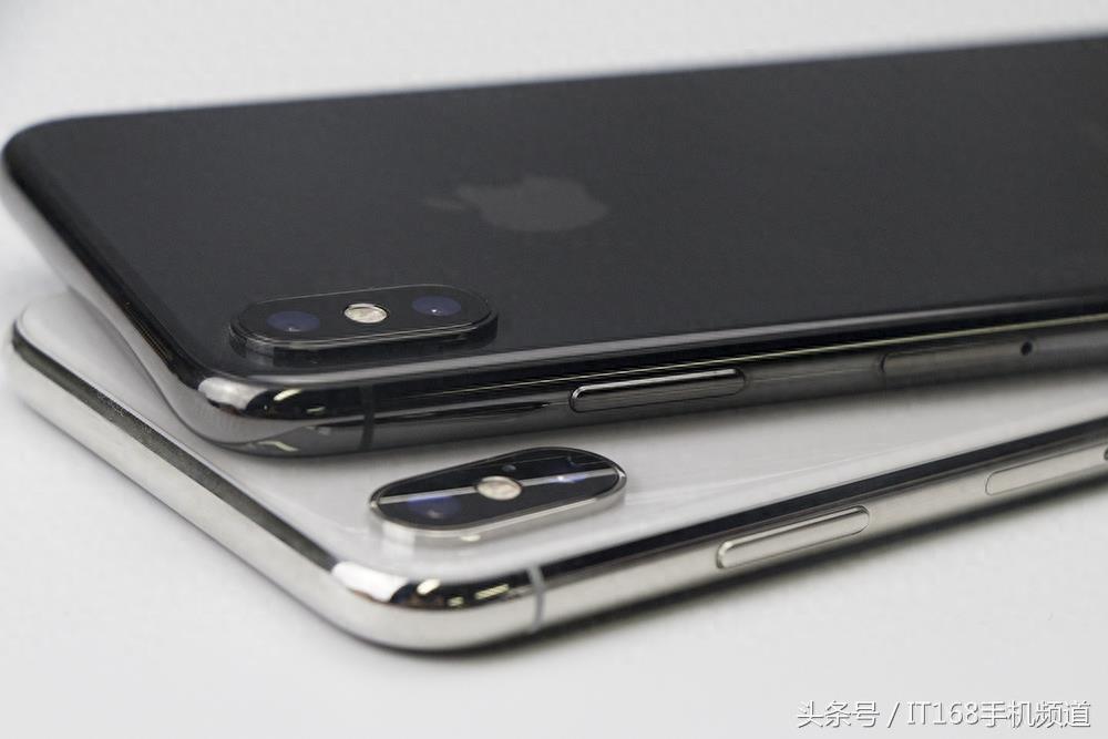 银/深空灰双色iPhone X对比，最贵的iPhone还是买这个配色最漂亮