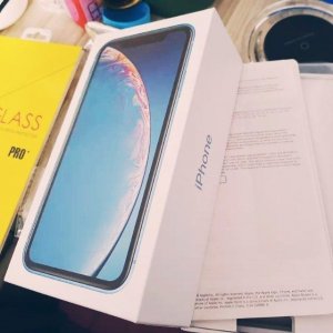 ​同是64G，苹果XR移动4G优先版为什么会便宜好几百？