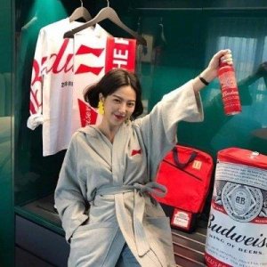 ​短发高冷霸气女生头像大全