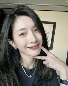 ​女明星江疏影写真合集：高雅华贵、婉约精致