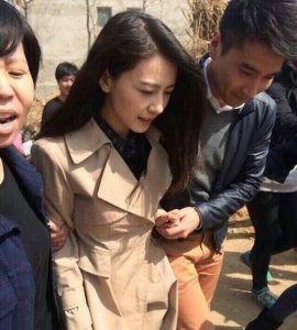​赵又廷搂女助理，你家圆圆知道吗？