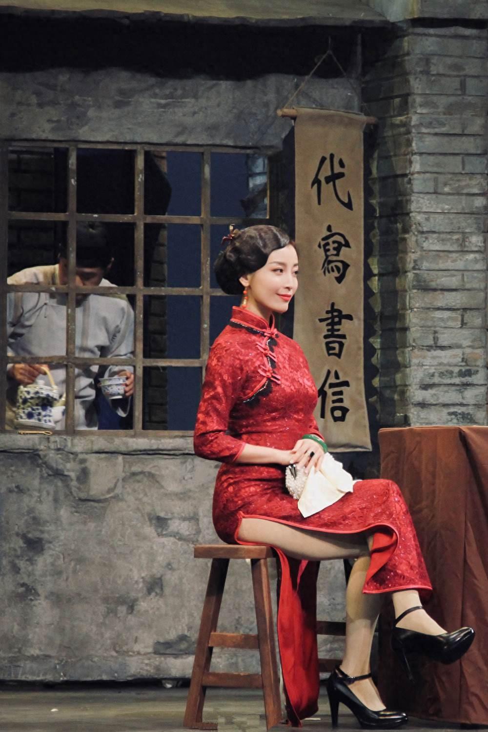 《我们都要好好的》薇薇安，高晓菲实力演绎职场罂粟花，美丽有毒