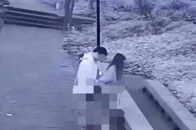 ​江苏年轻小情侣无人处“野战”全程被监控录像是否追究泄露者责任