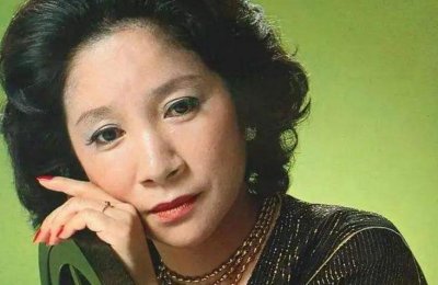 ​江利智惠美和高仓健：负气离婚，一生无子无女，带着遗憾相继去世
