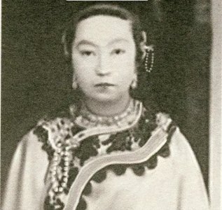 ​李鸿章把22岁女儿嫁给40岁老大臣，没想到两人子孙如今家喻户晓