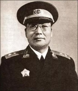 ​开国将帅（187）中将韩练成