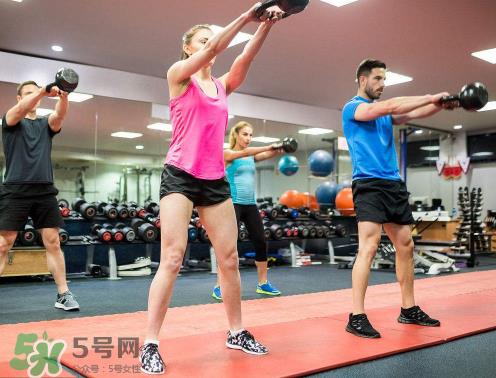 壶铃摇摆练哪里?壶铃摇摆的好处 壶铃摇摆练哪里?壶铃摇摆的好处