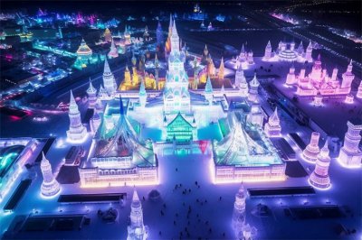 “排队 20 度排队几小时”游客高喊退票!哈尔滨冰雪大世界致歉