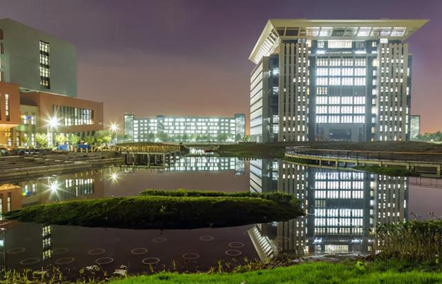 各高校图书馆你喜欢哪一个(美翻了大学之大)(32)