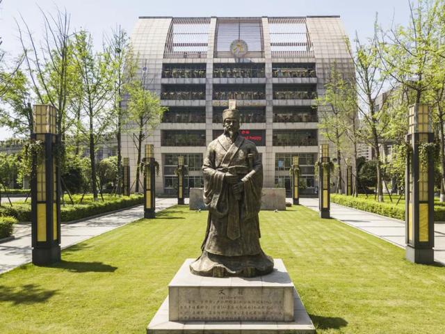 成都石室最好的校区(靠实力和成绩说话的石室天府)(2)