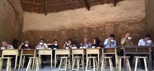 中国美女主持人一夜之间神秘失踪,11年后,真相震撼曝光…