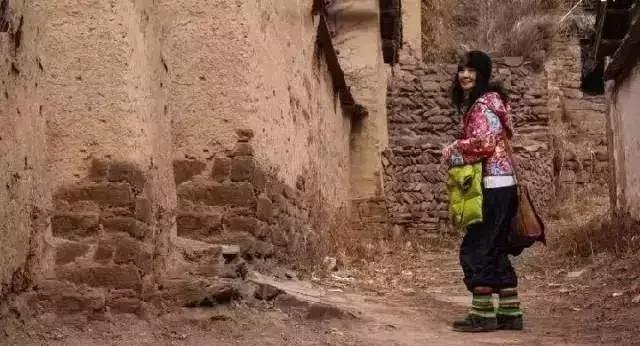 中国美女主持人一夜之间神秘失踪,11年后,真相震撼曝光…