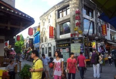 适合一个人安静旅游的地方(适合安静旅游的地方有哪些)