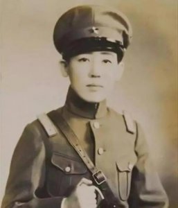 女间谍川岛芳子:童年被送日本,青年被养父奸污,临死无国籍