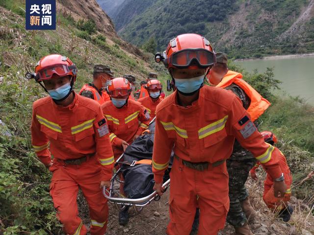 四川泸定地震已造成65人遇难(四川泸定地震已致82人遇难)(6)