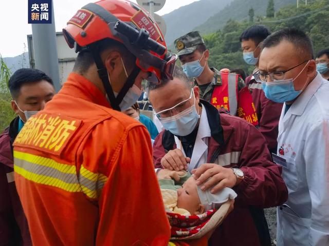 四川泸定地震已造成65人遇难(四川泸定地震已致82人遇难)(5)