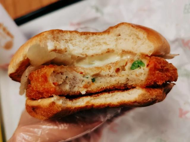 肯德基新的产品哪个好吃（肯德基新品深度测评）(18)