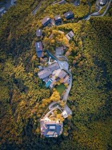 “村二代”扎堆回乡开民宿,但就快挣不到钱了
