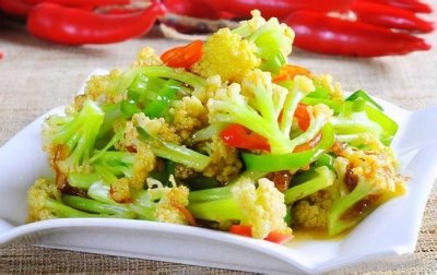 炒花菜要不要焯水?老厨:做错这1步,难怪花菜不脆不香不入味