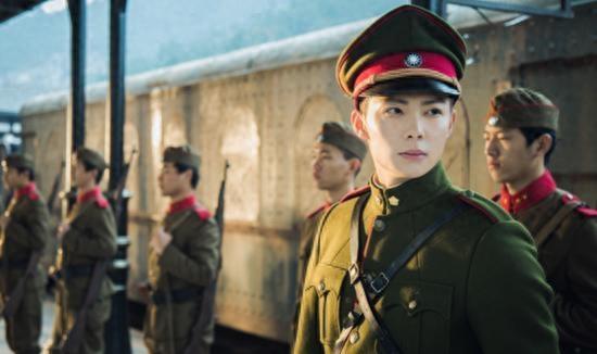 21岁的新晋小生张铭恩，老九门中帅帅的张副官