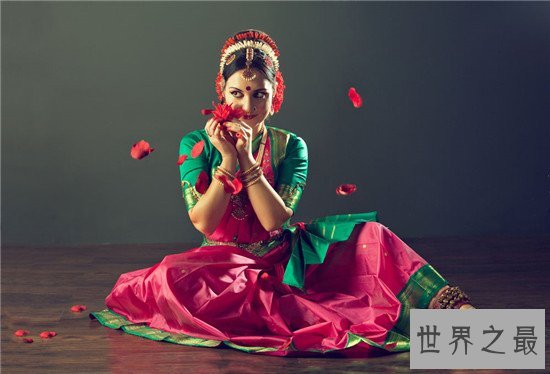 史上最著名的十大肚皮舞舞者,完美展现了美女与舞蹈结合的艺术