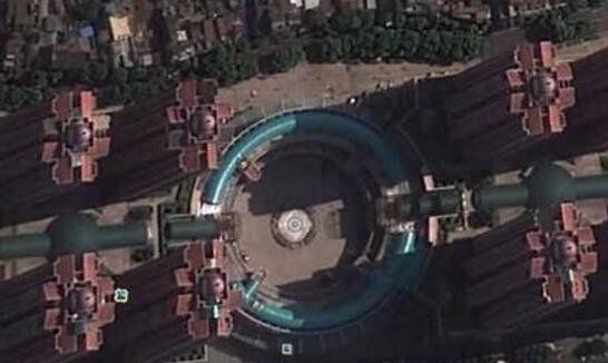 广州荔湾广场灵异事件(人们认为是不干净的东西作祟)(1)_