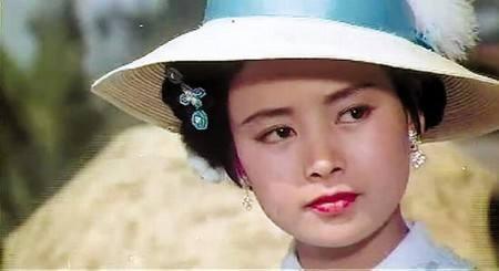 她是中国最美女神,爱情以离婚收场,如今60岁让人心疼