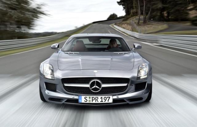 小车50升一箱油跑多少公里(50升油可以开多少公里)(图1) 小车50升一箱油跑多少公里(50升油可以开多少公里)(图1)