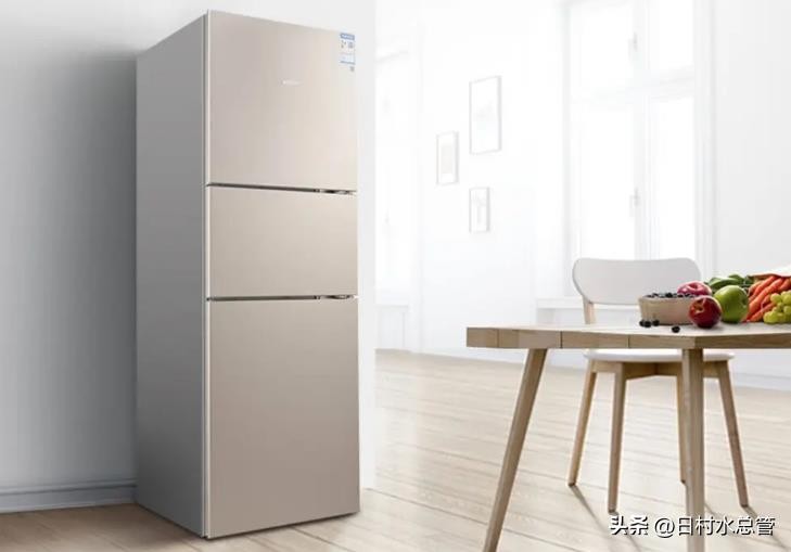 冰箱外壳两侧发热(冰箱外壳发热烫手是怎么回事)