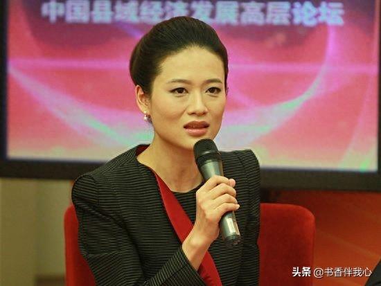 李雨菲,央视最有气质的美女主持人,优雅自信的主持风格备受欢迎