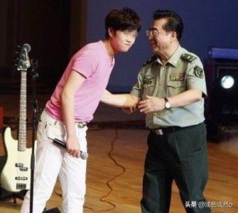世人皆知李天一,可是与李天一一块犯事的是4个人,却神秘莫测,