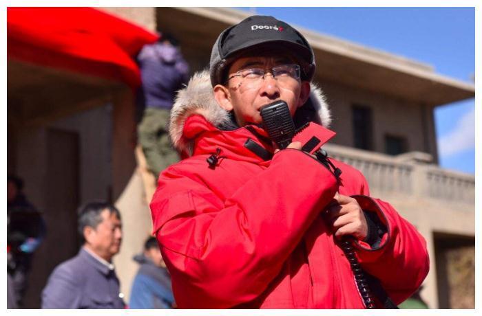 最丑影帝巨兴茂,娶如花似玉小娇妻,身价10亿被称人生赢家!