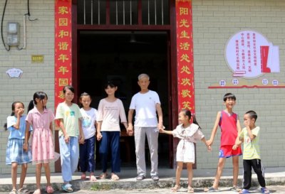 这件事没有报酬,他却坚持了 10 年…