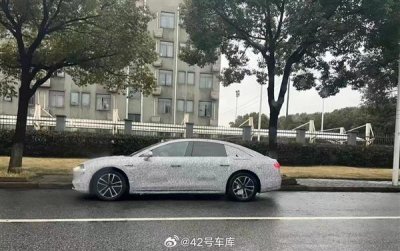 华为、北汽合作首车“享界”谍照曝光!定位中大型豪华纯电轿车