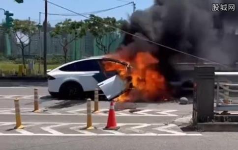 林志颖车祸细节:车燃烧3小时未熄灭,林志颖车祸瞬间视频曝光