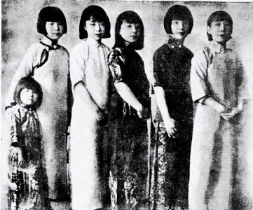 ​张作霖长女张首芳，晚年生活困苦，为给弟弟买书卖掉了唯一的首饰