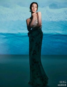 ​近年来要说到中国的古典美，除了特定的装束，如汉服，旗袍……