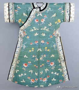 ​来了解清宫剧中清代服饰——氅衣