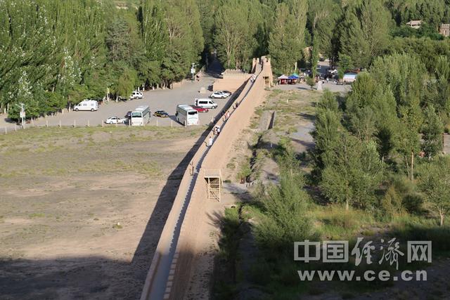 甘肃嘉峪关悬壁长城介绍(探访嘉峪关石关峡之悬壁长城)(2)